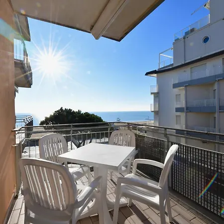 Vistamare Apartment